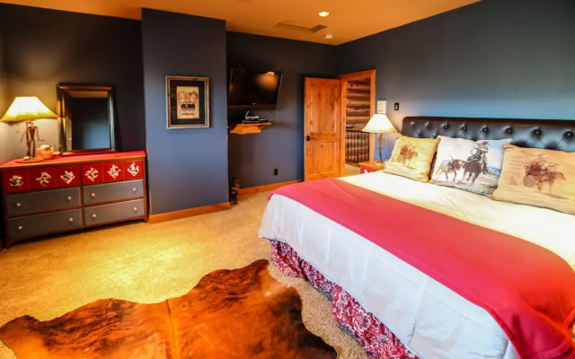 photo 4 of Miracle Lodge - Four Bedroom Cabin with Hot Tub