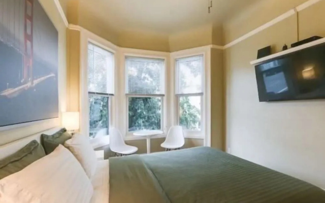 photo 5 of Mission Dolores Suite 1 Bedroom Condo by Redawning