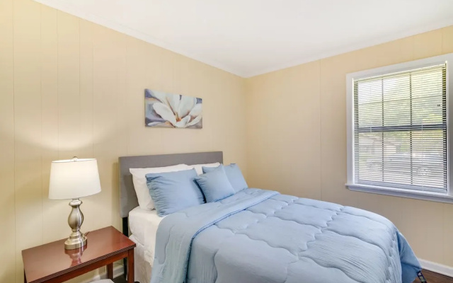 photo 5 of Mississippi Vacation Rental < 1 Mi to Ole Miss