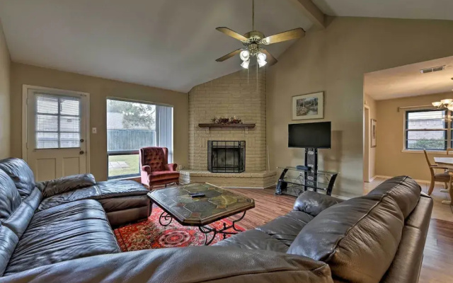 photo 4 of Pet-friendly Missouri City Home w/ Fenced-in Yard!