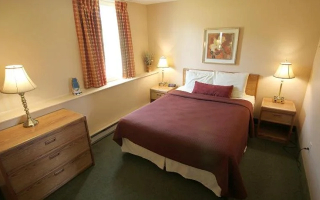 photo 3 of Misty Harbor Resort