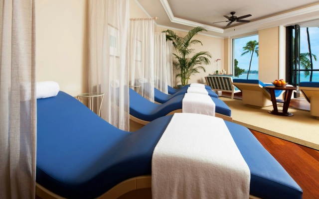 photo 4 of Moana Surfrider, A Westin Resort & Spa, Waikiki Beach