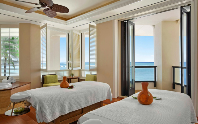 photo 5 of Moana Surfrider, A Westin Resort & Spa, Waikiki Beach