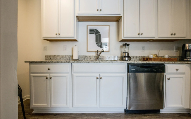 photo 5 of Modern 1BD Near Music Row and Downtown