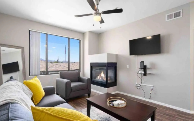 photo 3 of Modern 1BR Apt Located In The Heart of Scottsdale