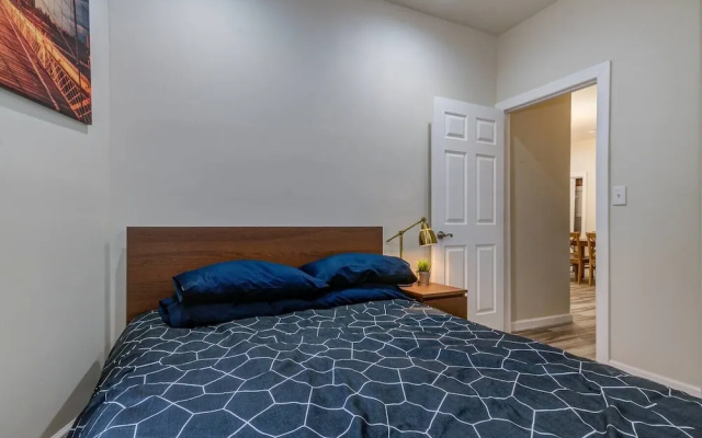 photo 2 of Modern 3 Br Condo 15 Mins To Nyc
