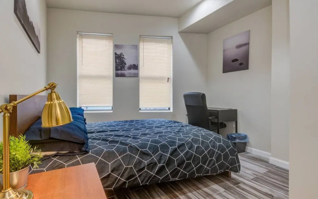 photo 3 of Modern 3 Br Condo 15 Mins To Nyc