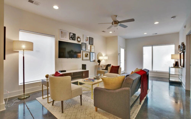 photo 3 of Modern 8bed/4ba Home w/ Roof Deck & Grill by Domio