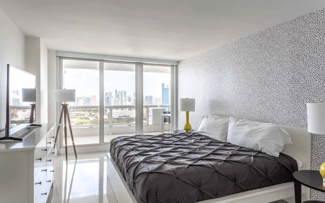 photo 3 of Modern and Bright Penthouse With Ocean View