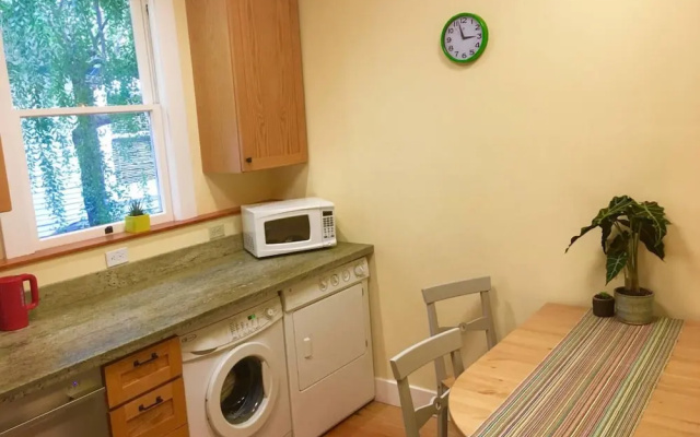 photo 4 of Modern and Stylish Flat