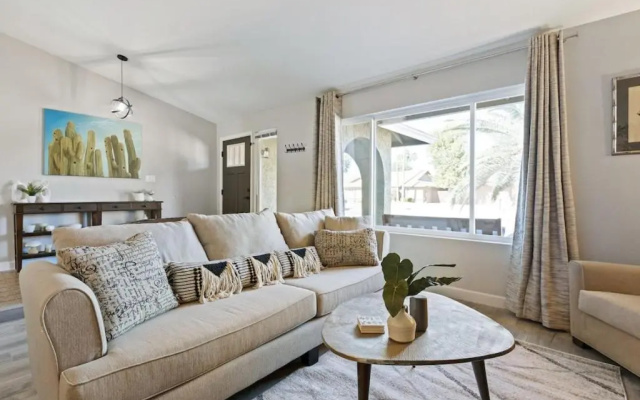 photo 5 of Modern and Stylish Remodeled 4 Bdrm w/ HTD Pool!