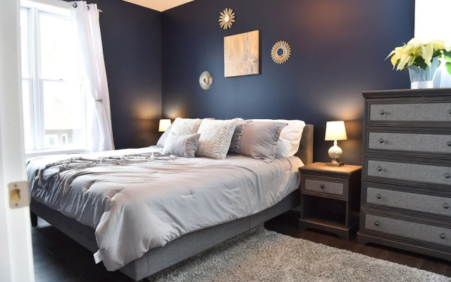 photo 2 of Modern Apartment