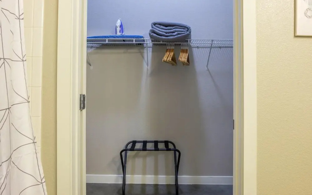 photo 5 of FRONTDESK West 7th District Apts Fort Worth