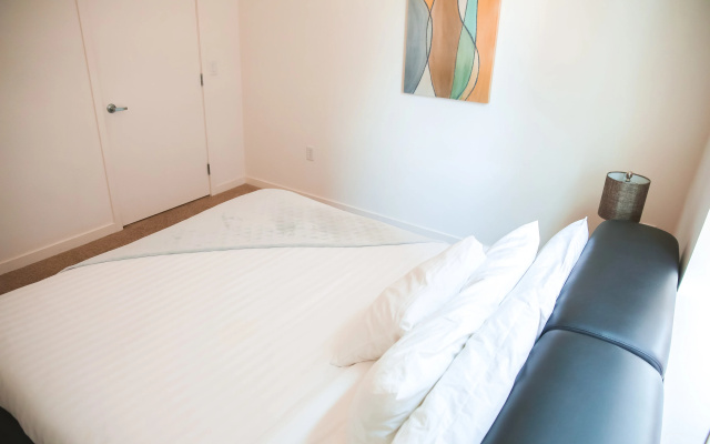 photo 3 of Modern in Downtown LA Apartments