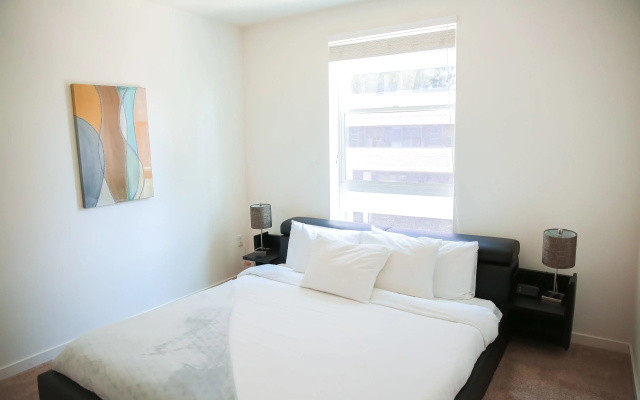 photo 4 of Modern in Downtown LA Apartments