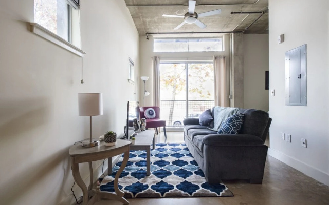 photo 4 of 1 BR Loft Next to Riverwalk by Frontdesk