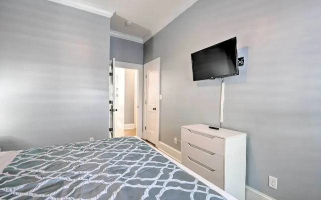 photo 2 of Modern Atlanta Getaway ~ 3 Miles to Downtown!