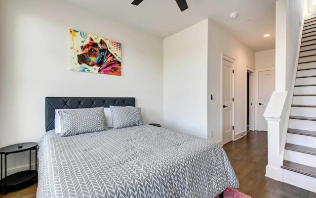 photo 4 of Modern Atlanta Townhome Rental ~ 2 Mi to Downtown!