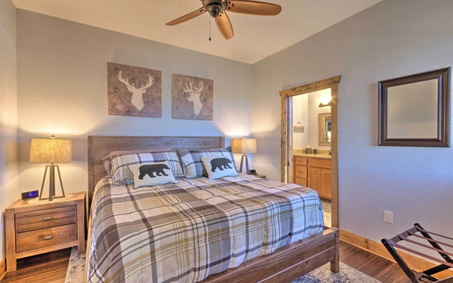 photo 5 of Pet-friendly Cabin w/ Mtn Views in Chinquapin!