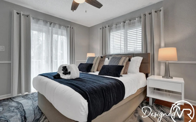 photo 2 of Modern Chic 7-BR with Pool & Gameroom