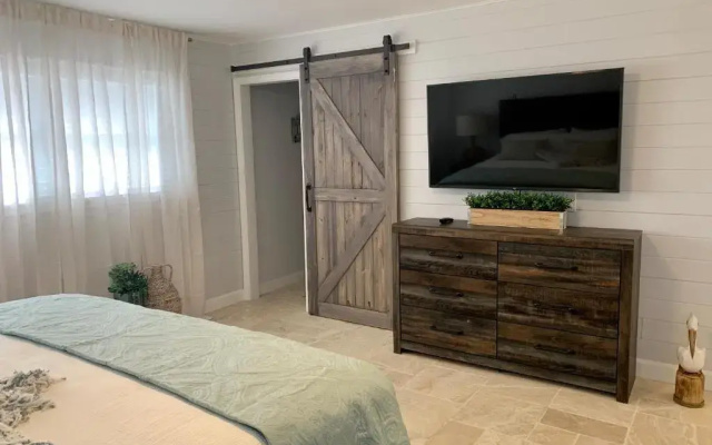 photo 4 of Modern Coastal Home near Siesta Key and Downtown