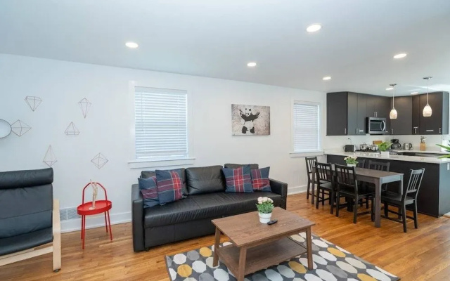 photo 3 of Modern Colonial 3BR 2BA House 5m to DC & DCA