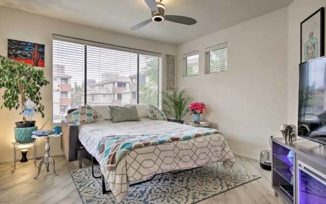 photo 2 of Modern Condo w/ Pool Access ~ 3 Mi to Dtwn Phoenix