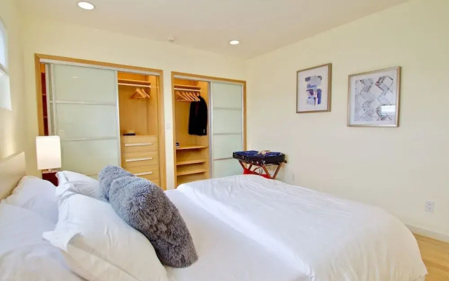 photo 5 of Modern Contemporary Venice Getaway