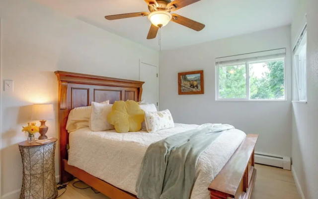 photo 2 of Modern Creekside Home: 9 Mi to Downtown Denver