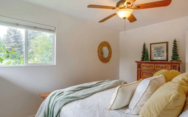 photo 5 of Modern Creekside Home: 9 Mi to Downtown Denver
