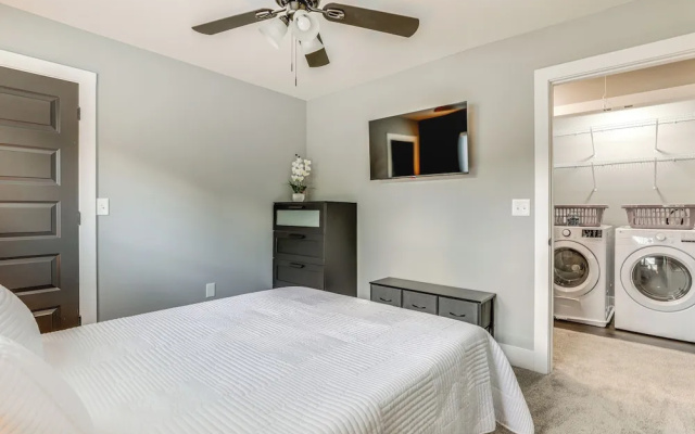 photo 5 of Modern Decatur Gem w/ Deck, 10 Mi to Atlanta