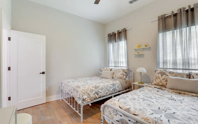 photo 4 of Modern Decatur Home ~ 7 Mi to Atlanta!