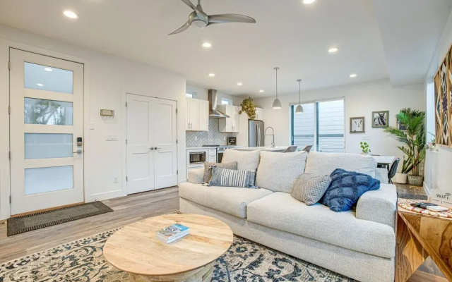 photo 5 of Modern Denver Vacation Rental w/ Rooftop Deck!