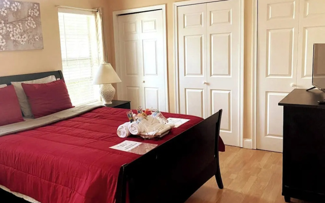 photo 2 of Room in House - Modern Executive Master Bedroom