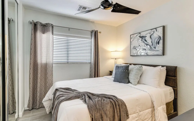 photo 4 of Modern Gilbert Getaway w/ Yard ~ 5 Mi to Downtown!