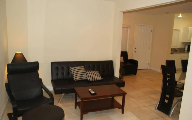 photo 2 of Modern Home in Burbank