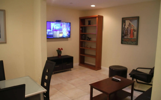 photo 3 of Modern Home in Burbank