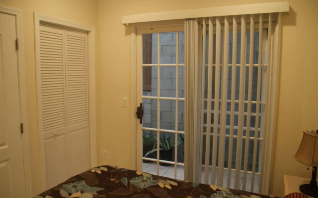 photo 5 of Modern Home in Burbank