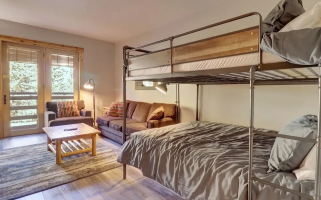 photo 3 of Modern Hotel Room in Center Village - TM225A by Redawning