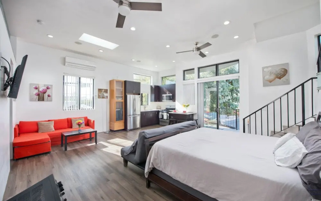 photo 3 of Modern Loft Rooftop Deck Venice Beach Studio Bedroom Apts by RedAwning