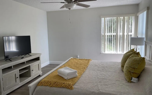photo 4 of Modern Luxury Apartment Close Disney
