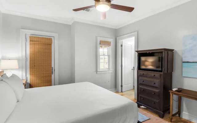 photo 5 of Modern Luxury & Privacy w/ 3-bed Condo Sleeps 8