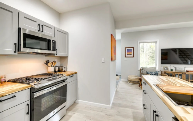 photo 5 of Modern Mountain Home Near Smugglers Notch & Stowe