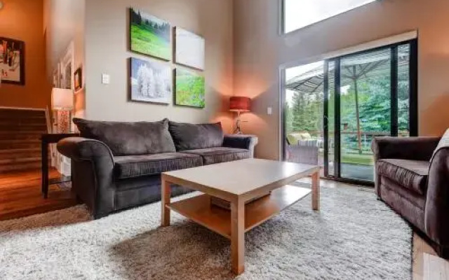 photo 4 of Four-Bedroom Family Friendly House with Chef's Kitchen