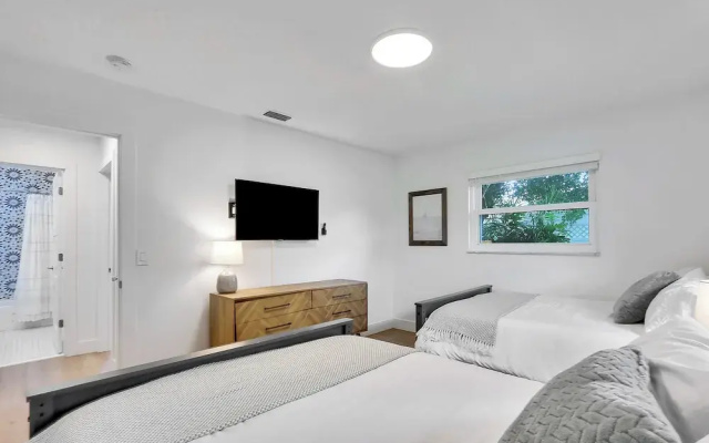 photo 5 of Private Pool + Bar: Palm Beach Gardens Getaway