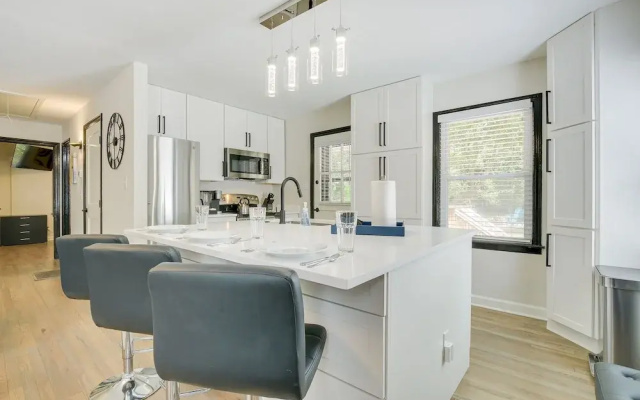 photo 5 of Modern Raleigh Vacation Rental ~ 3 Mi to Downtown!