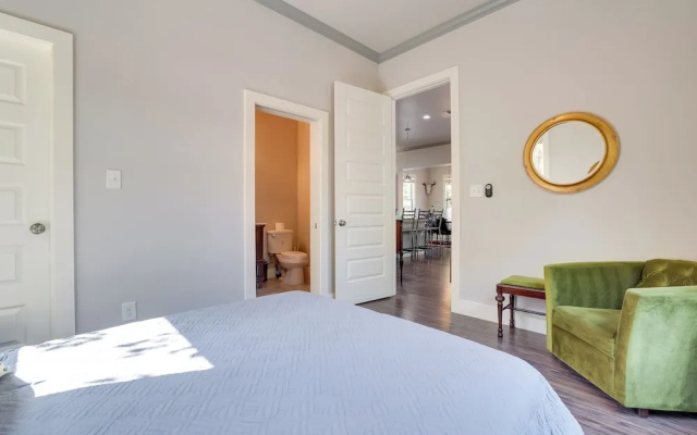 photo 3 of Modern Home < 1 Mi to Dwtn San Antonio & Riverwalk