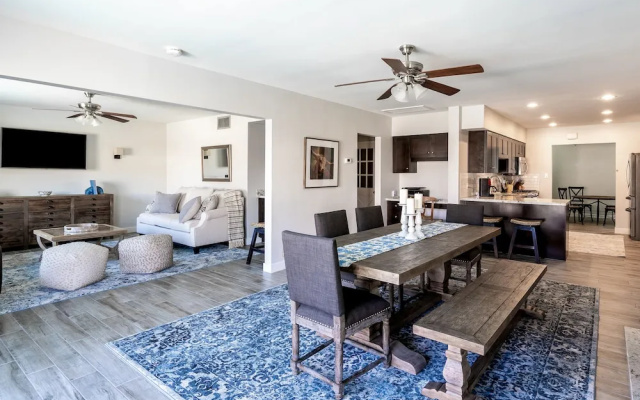 photo 4 of Modern Scottsdale Stunner W/ Private Pool Home