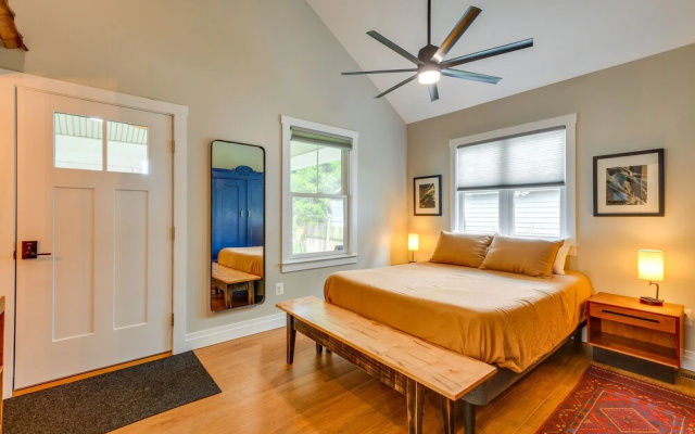 photo 2 of Modern Solomons Cottage Rental - Walk to Island!