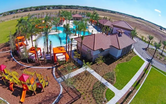 photo 2 of Modern Solterra Resort 4 Bedroom Home